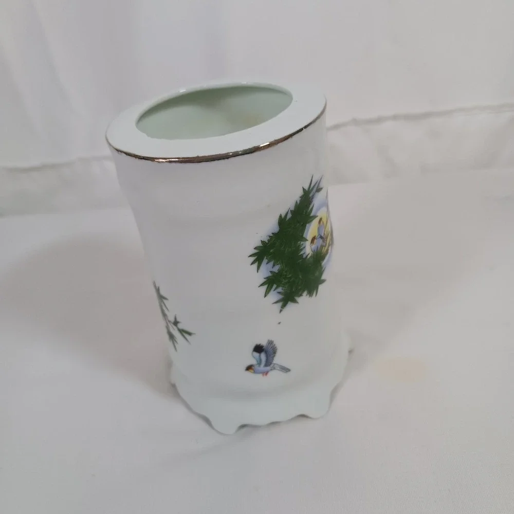 Unbranded Porcelain Vase Unisex OS White Fair Vintage Bamboo Bird Gold Rim